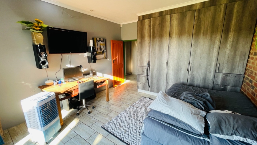 4 Bedroom Property for Sale in Grimbeeck Park North West